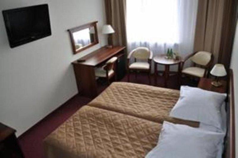 Hotel Zawisza Μπίντγκοστς Εξωτερικό φωτογραφία