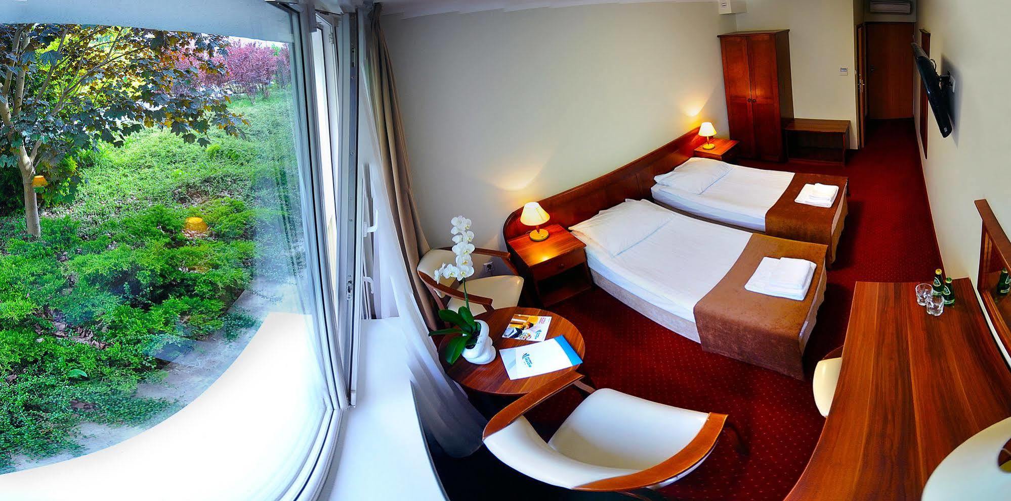 Hotel Zawisza Μπίντγκοστς Εξωτερικό φωτογραφία