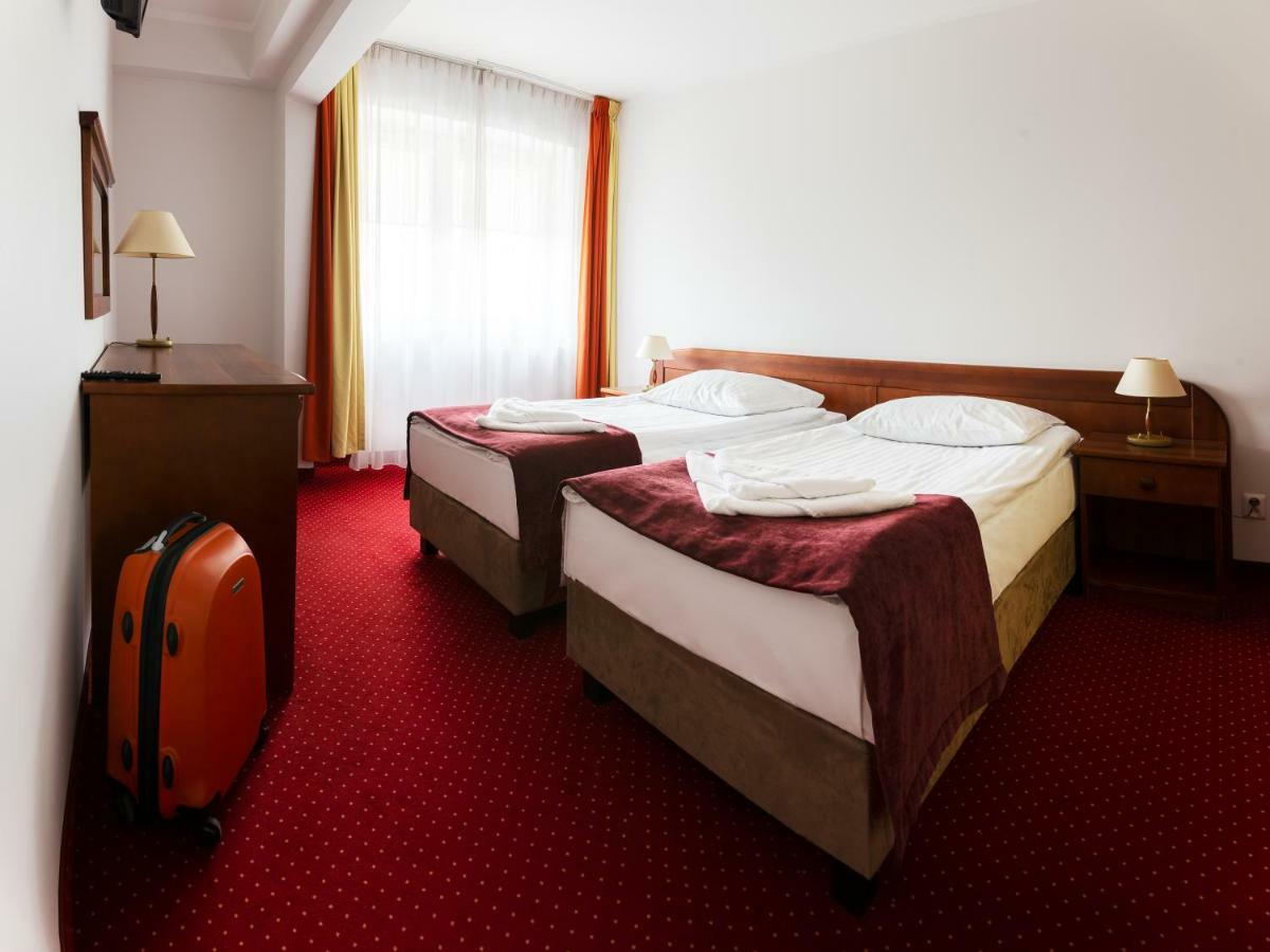 Hotel Zawisza Μπίντγκοστς Εξωτερικό φωτογραφία